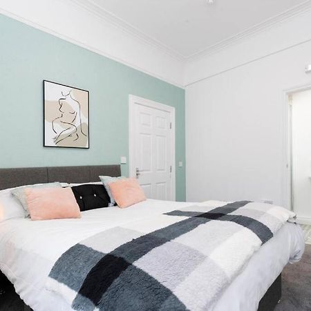 5 Double Bedrooms With Ensuites - Teesside House Tsac Редкар Екстериор снимка
