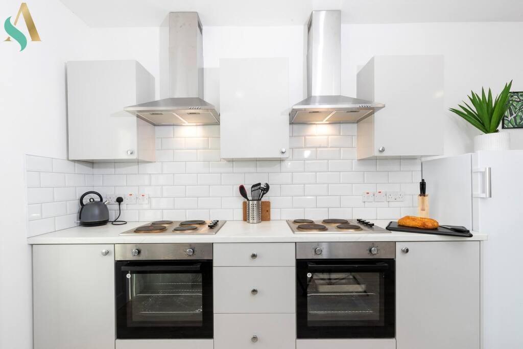 5 Double Bedrooms With Ensuites - Teesside House Tsac Редкар Екстериор снимка