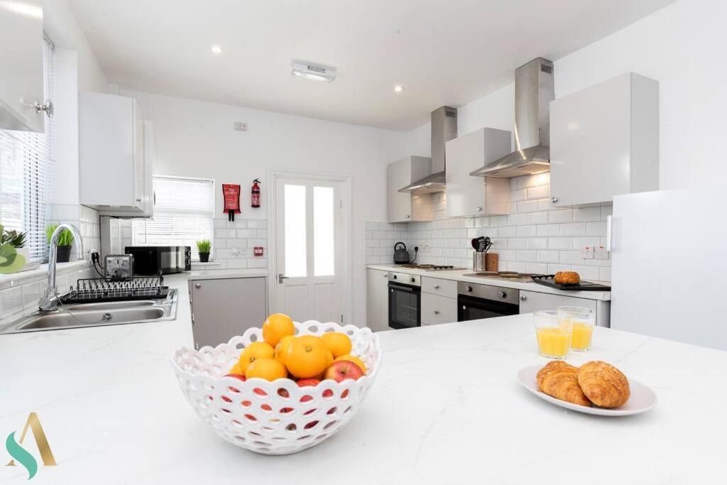 5 Double Bedrooms With Ensuites - Teesside House Tsac Редкар Екстериор снимка